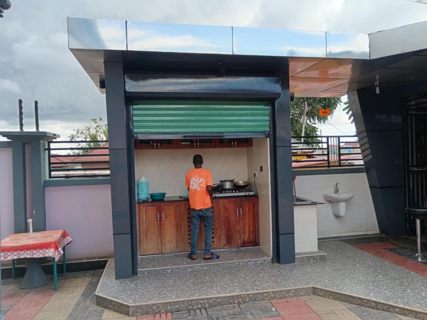 Hba Lodge Kahama Luaran gambar
